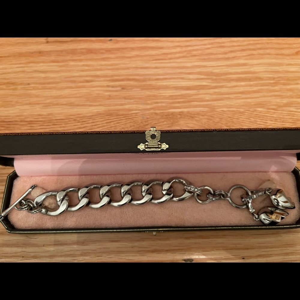 🌸Juicy Couture Silver Tone Bracelet w/ JC Laptop & BFF Broken Heart 💔 💻 - Picture 3 of 15